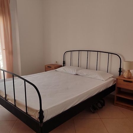 Seaview Apartment Detjoni Саранда Екстер'єр фото
